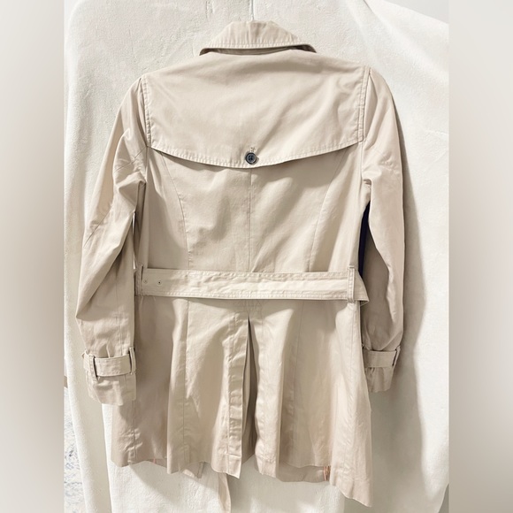 Banana Republic double breasted trench coat - Picture 5 of 7